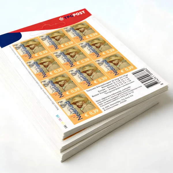 Stapel goedkope bijplakzegels 39 cent van goedkopezegels.nl