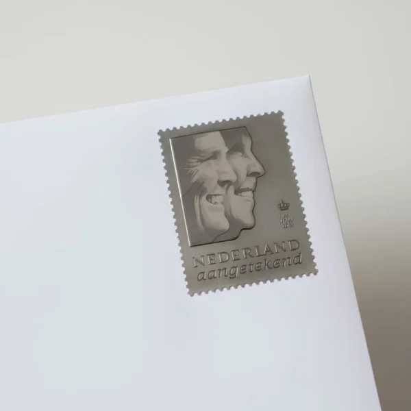 Goedkope postzegel voor aangetekend verzenden - verzilverd